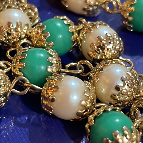 Art Deco Type long 24 Beaded necklace. - Picture 5 of 6